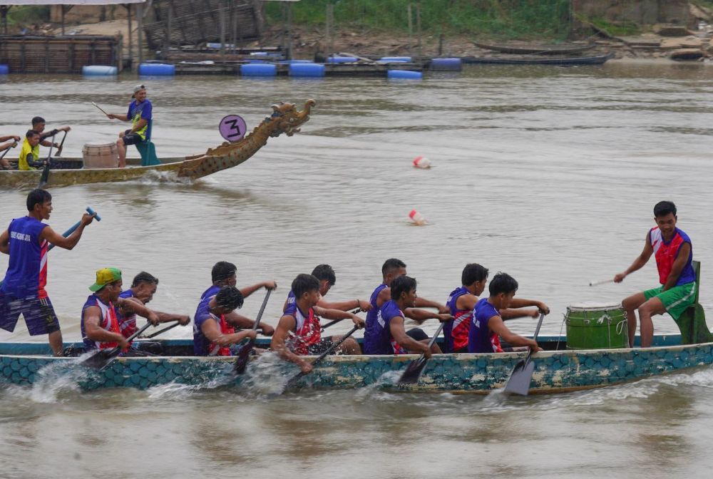 Berlangsung Hingga Besok, 18 Peserta Berlaga Pacu Sampan di Buluh Cina