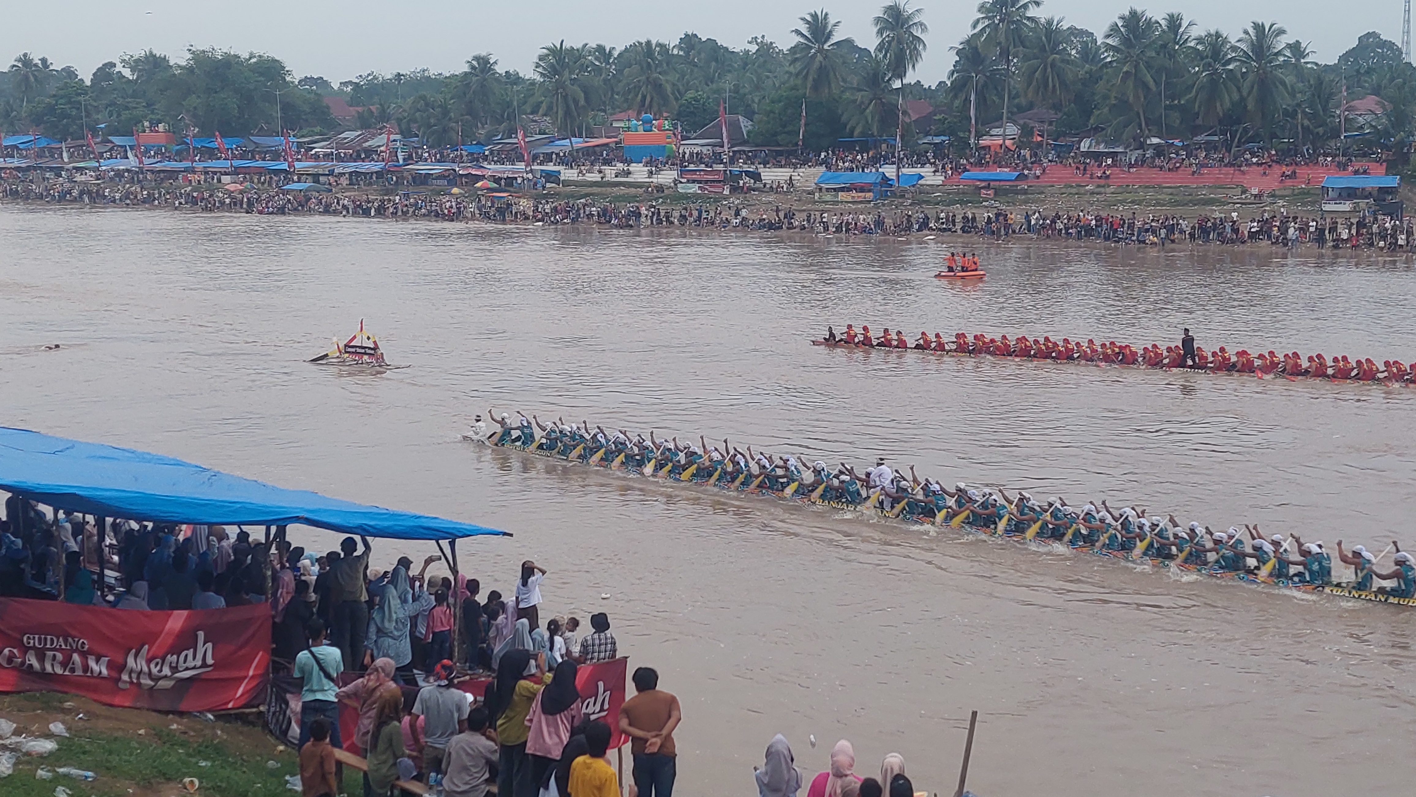 Juarai Pacu Jalur 2024, Putri Anggun Sibiran Tulang Patahkan Mitos Juara Jalan Kanan