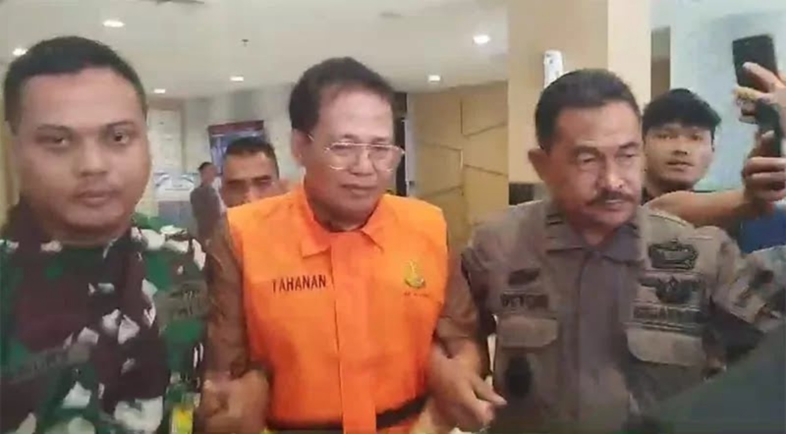 Jaksa Teliti Berkas Syahril Abu Bakar 