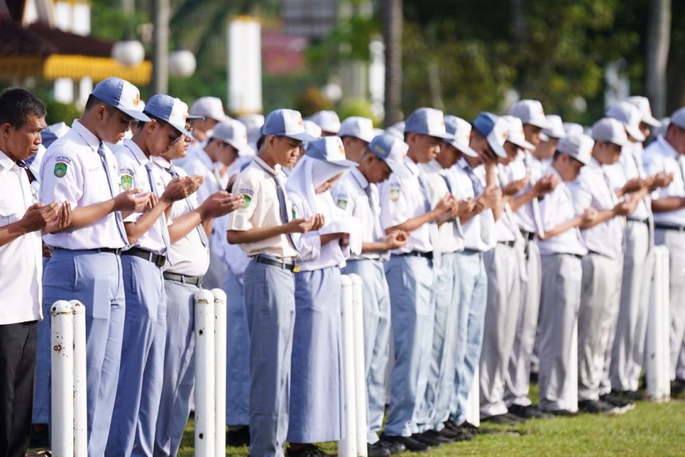 Beasiswa Seragam Sekolah di Riau Masih Buka