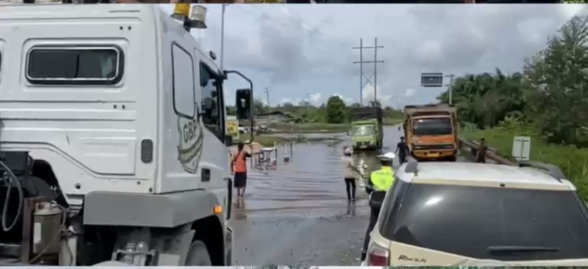 Lintas Siak-Buton Direndam Banjir