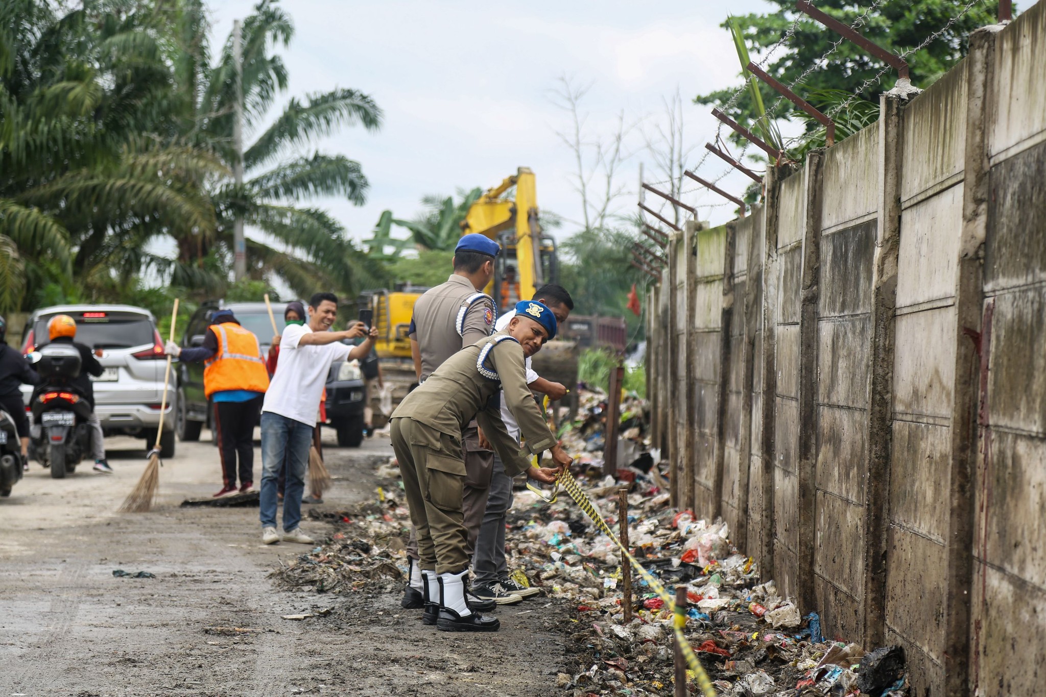 Awasi Kinerja PT EPP, DLHK Pekanbaru Kerahkan 60 Petugas