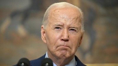 Demokrat Terpecah Soal Pencalonan Biden