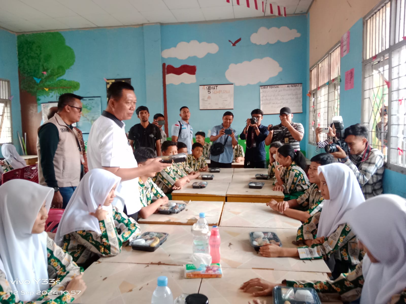 Simulasi Makan Siang Gratis Tahap II Pemko Pekanbaru, Lauk Ayam Dilengkapi Sayur Hingga Buah