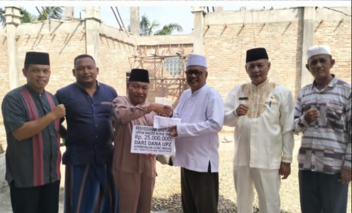 UPZ Ujung Tanjung Salurkan Bantuan Masjid