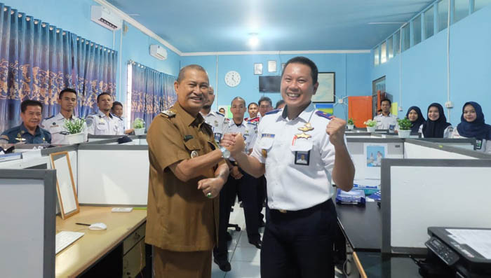 Wabup Inhil dan Kepala KSOP Tembilahan Bincangkan Rencana Induk Pengembangan Pelabuhan