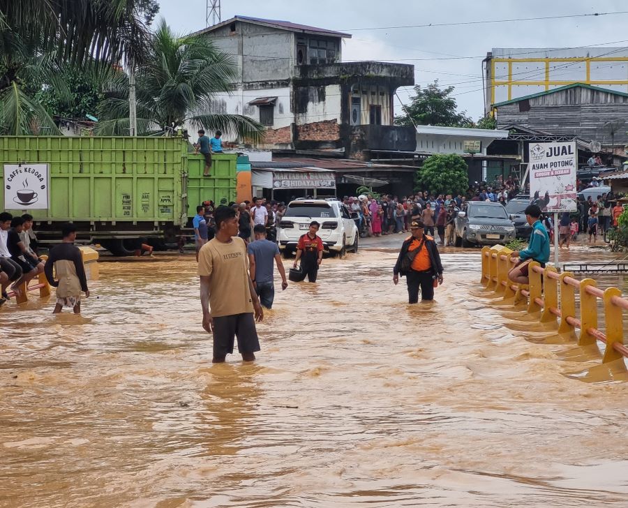 Ratusan Rumah Terenda Banjir di Tiga Desa di Inhil