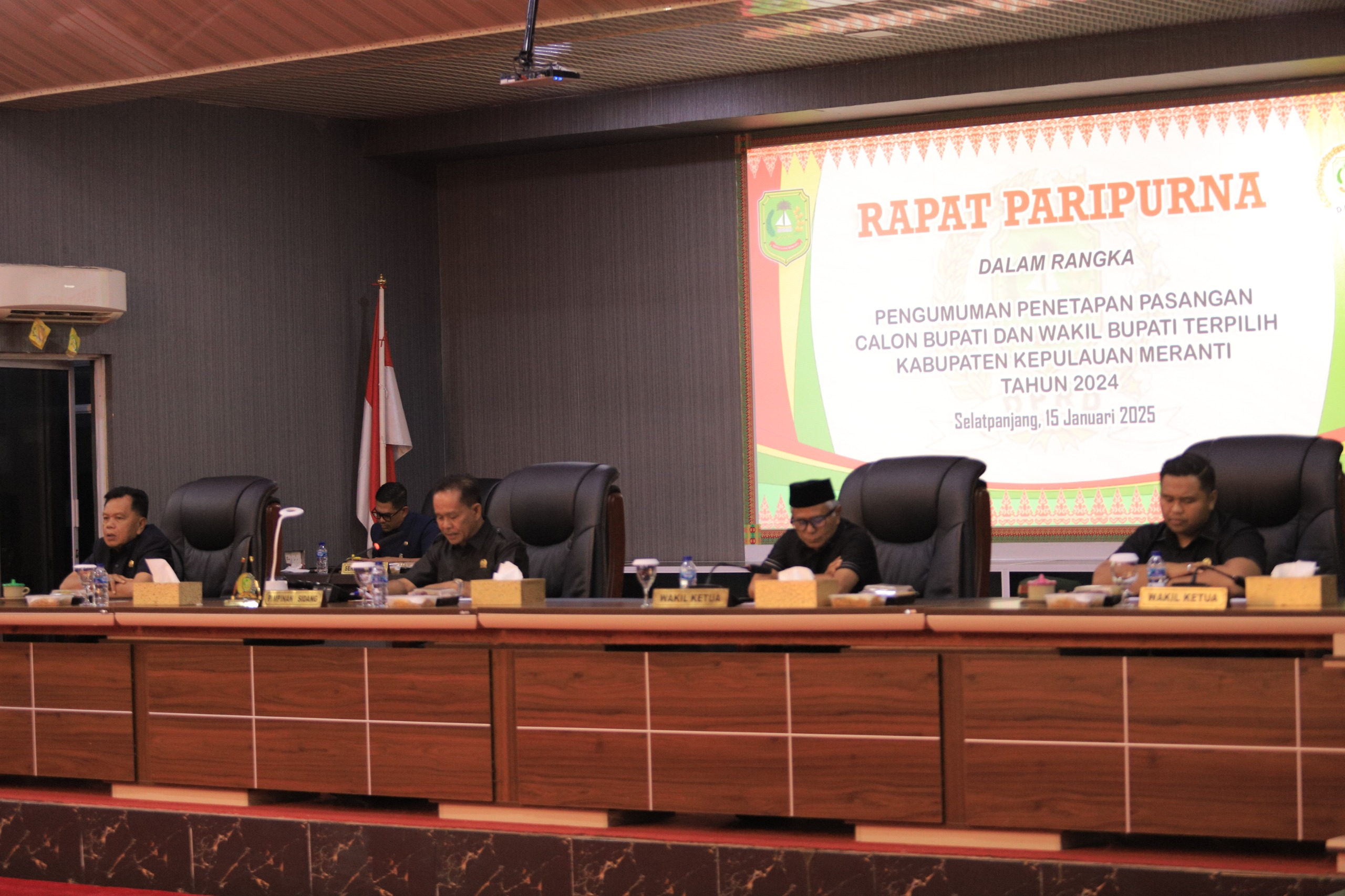 DPRD Meranti Umumkan Pasangan Asmar-Muzamil sebagai Bupati-Wabup Terpilih