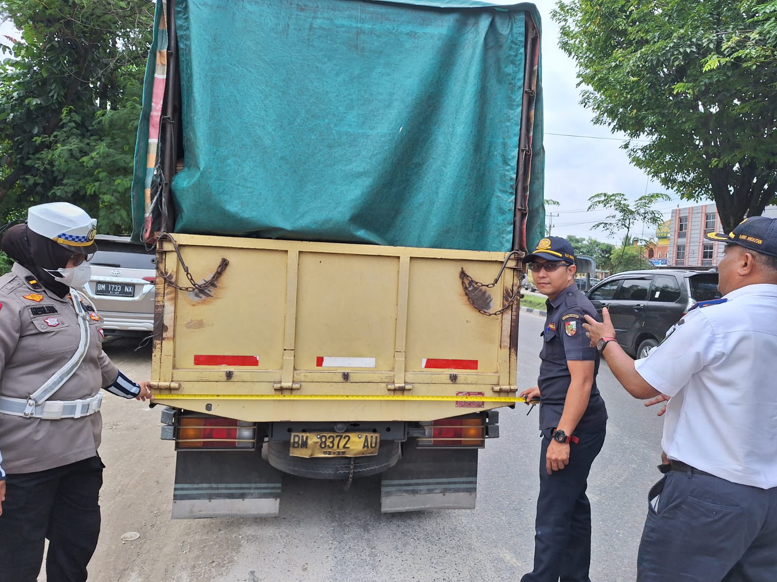 Truk Tonas Besar Ditindak Masuk Jalan Kota Ditindak Dishub Pekanbaru