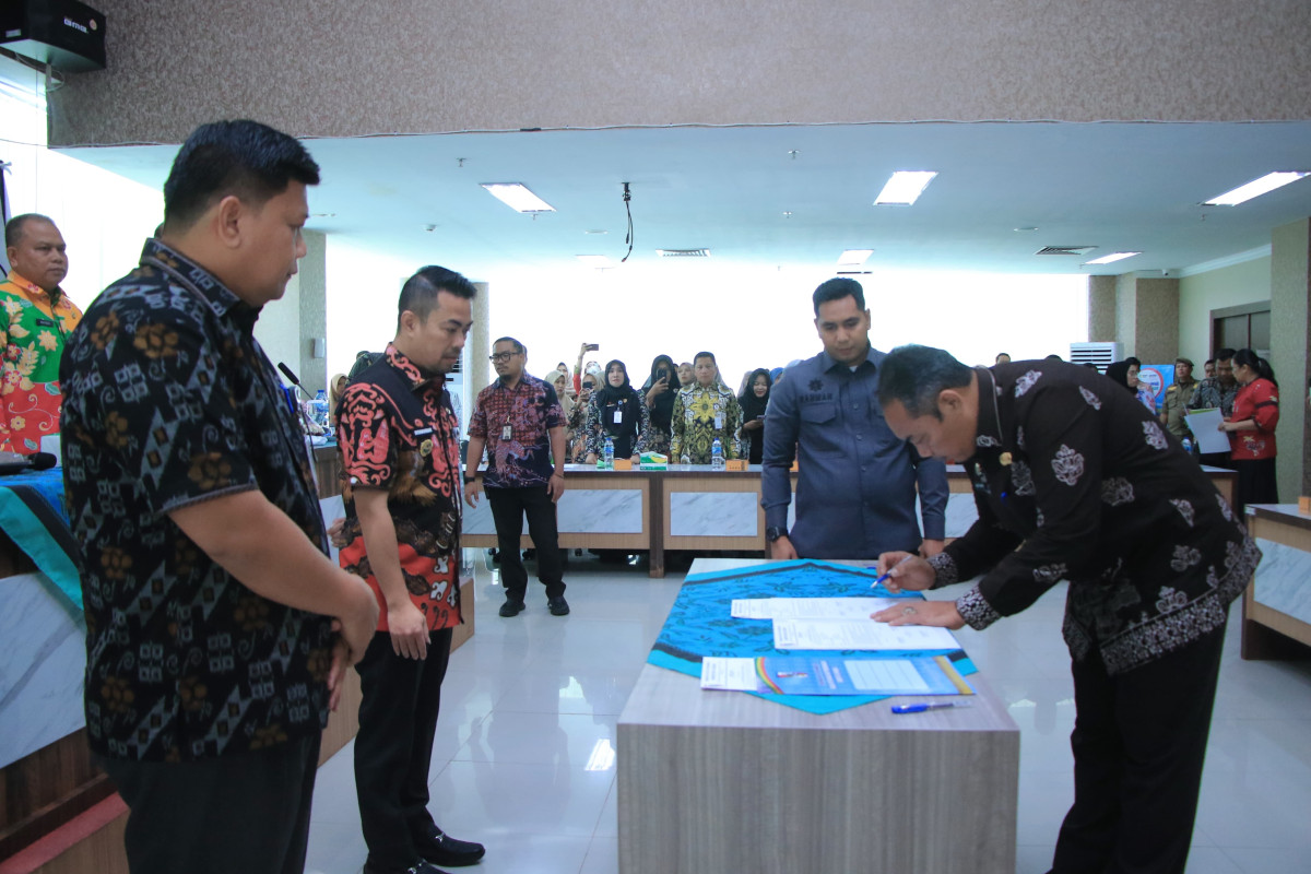 Ingot Ahmad Hutasuhut Jabat Plt Kadiskes Pekanbaru