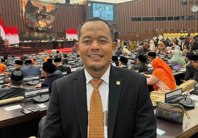 Legislaror Ini Sebut 10 Alasan Ekspor Pasir Dilarang 