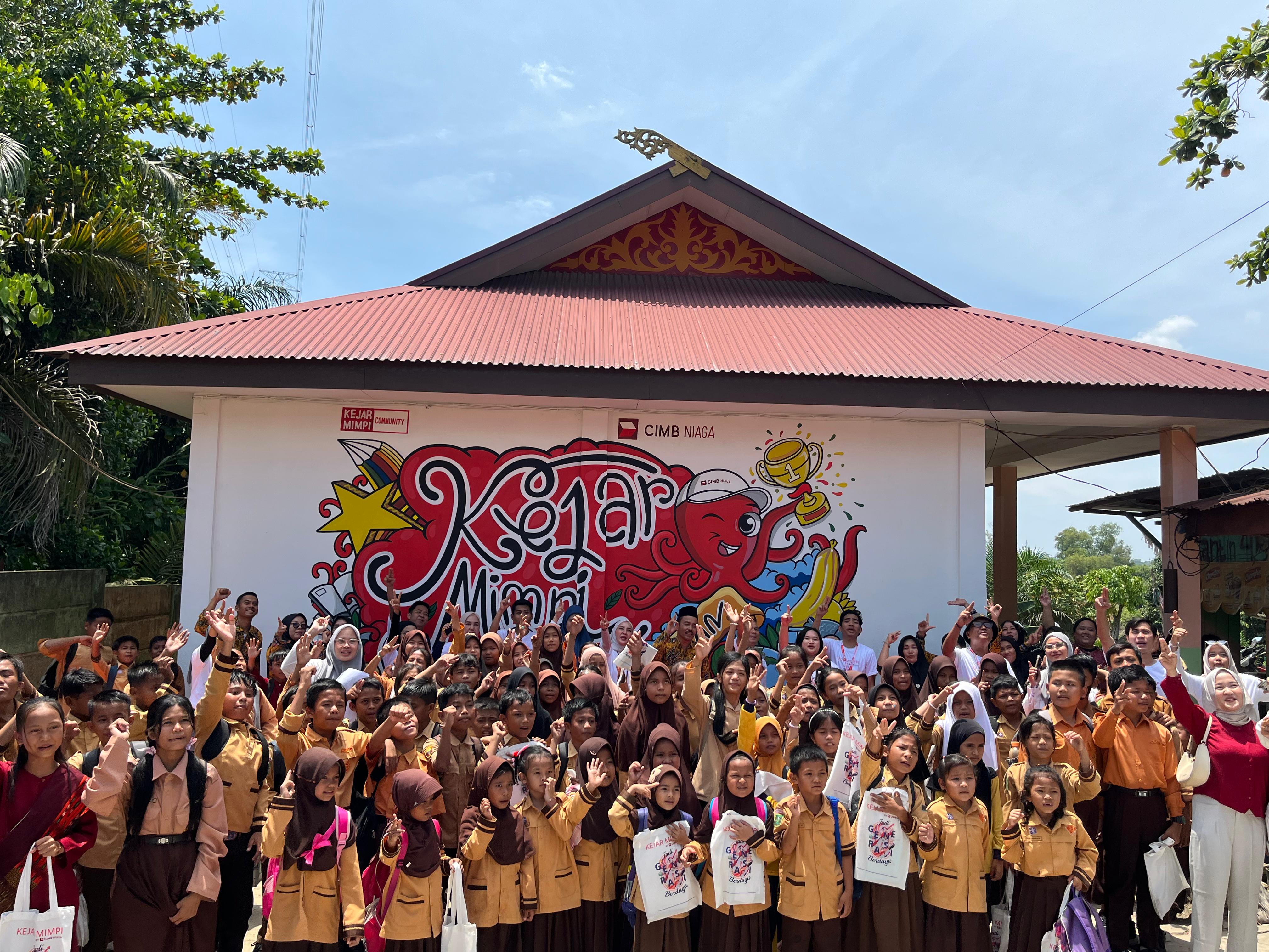 Kejar Mimpi CIMB Niaga Goes to School SDN 45 Pekanbaru: Bangun Generasi Sehat dan Berprestasi