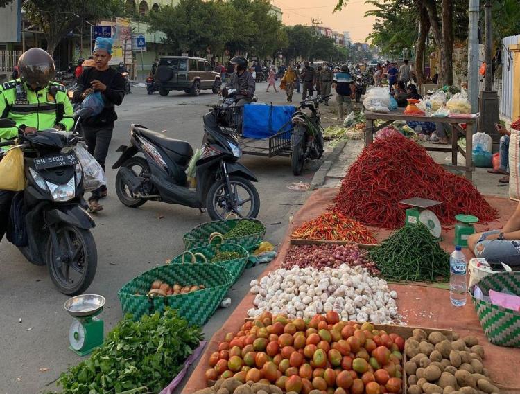 Pemko Pekanbaru akan Tertibkan Pasar Tumpah di Ahmad Yani