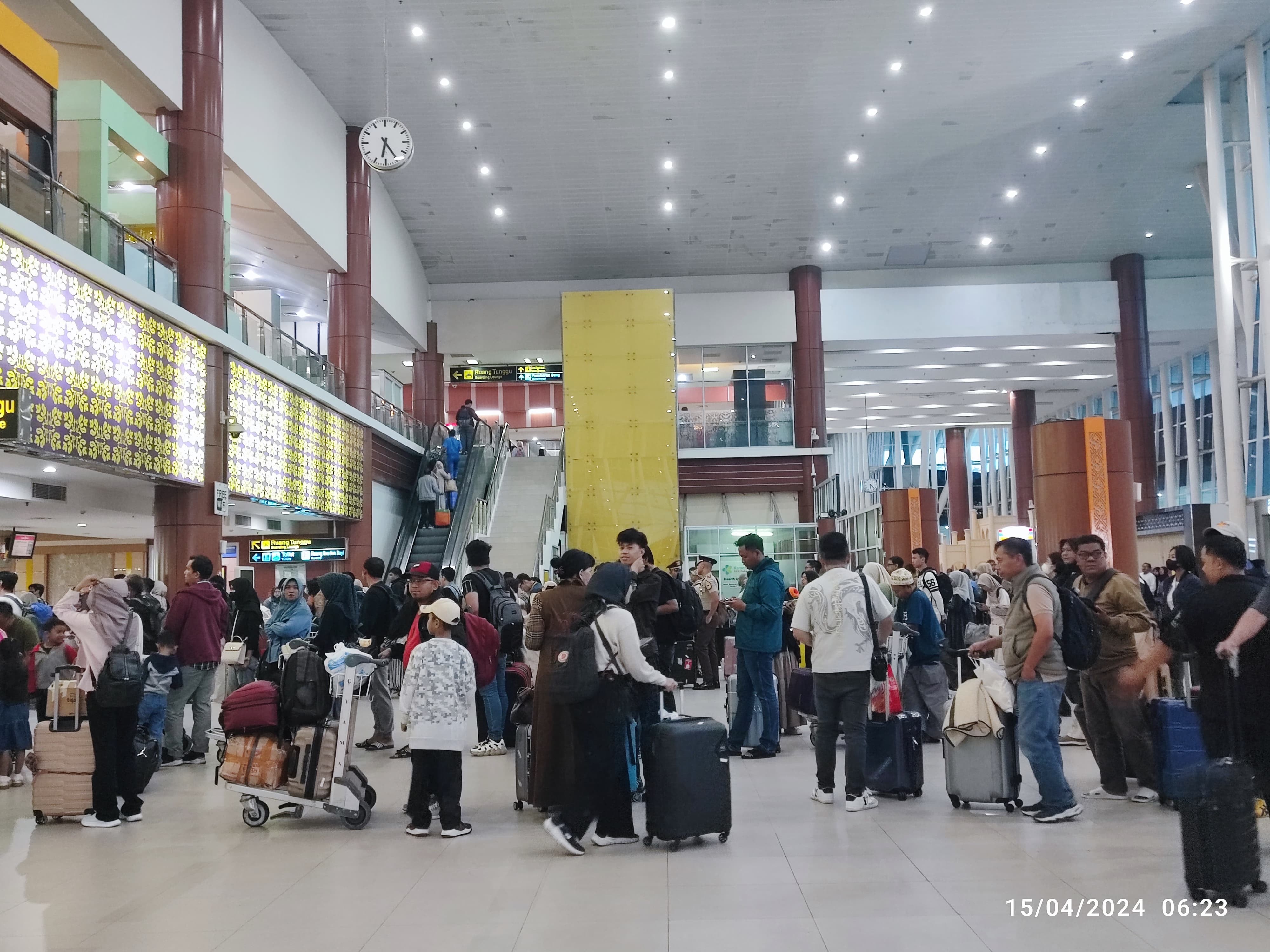 157.480 Pemudik Lalu Lalang di Bandara SSK II Pekanbaru Selama Arus Mudik-Balik