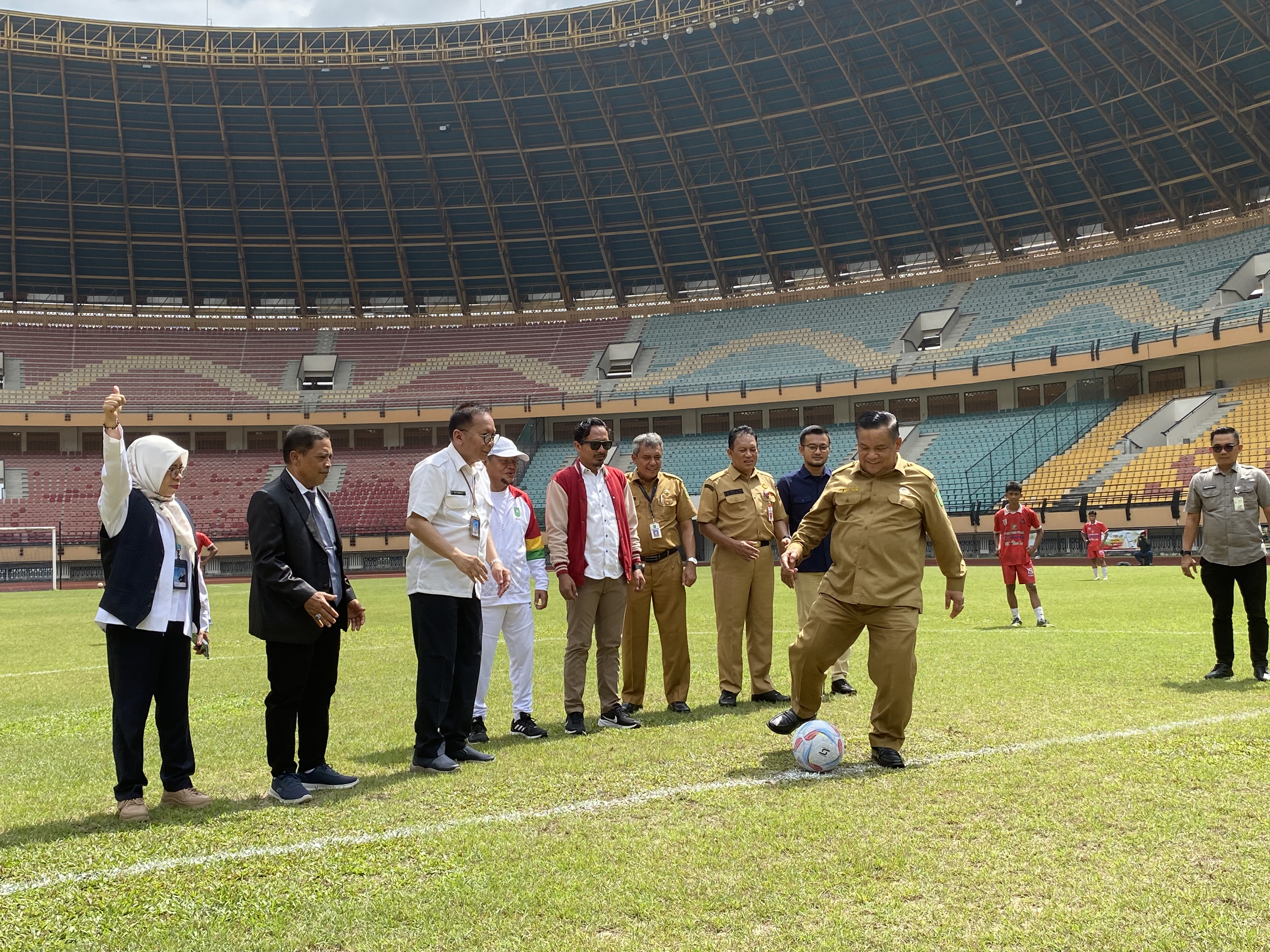 12 Tim Bertanding di Turnamen RRI Cup U16