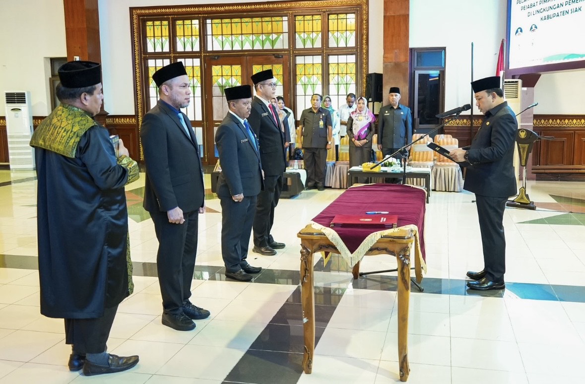 Tiga Pejabat Dilantik, Fakhrurrozi Jabat Kadisdik Siak