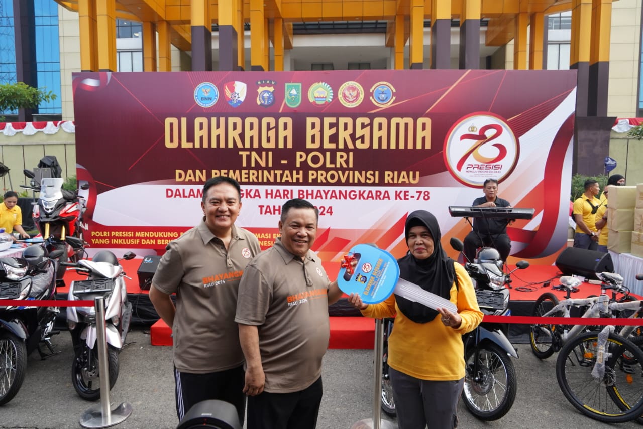 Polda Riau Gelar Olahraga Bersama TNI dan Pemprov Riau