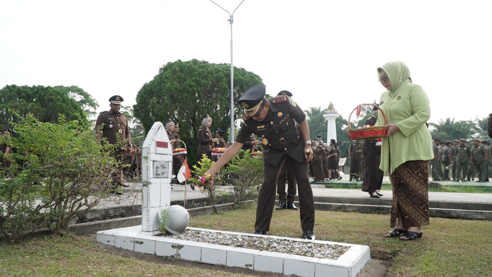 Peringatan HBA ke-64 Kejati Riau Sederhana dan Khidmat