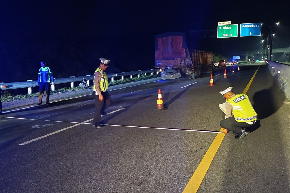 Tiga Korban Meninggal Dunia Dalam Kecelakaan Lalulintas di Tol Permai