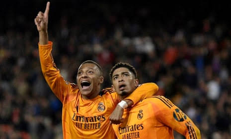 Real Madrid 2-1 Valencia, Los Blancos 10 Pemain