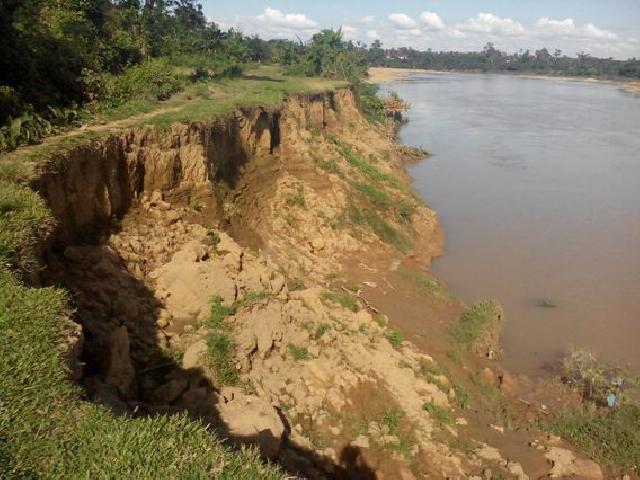 Pengikisan Tebing Sungai Kuantan Kian Parah