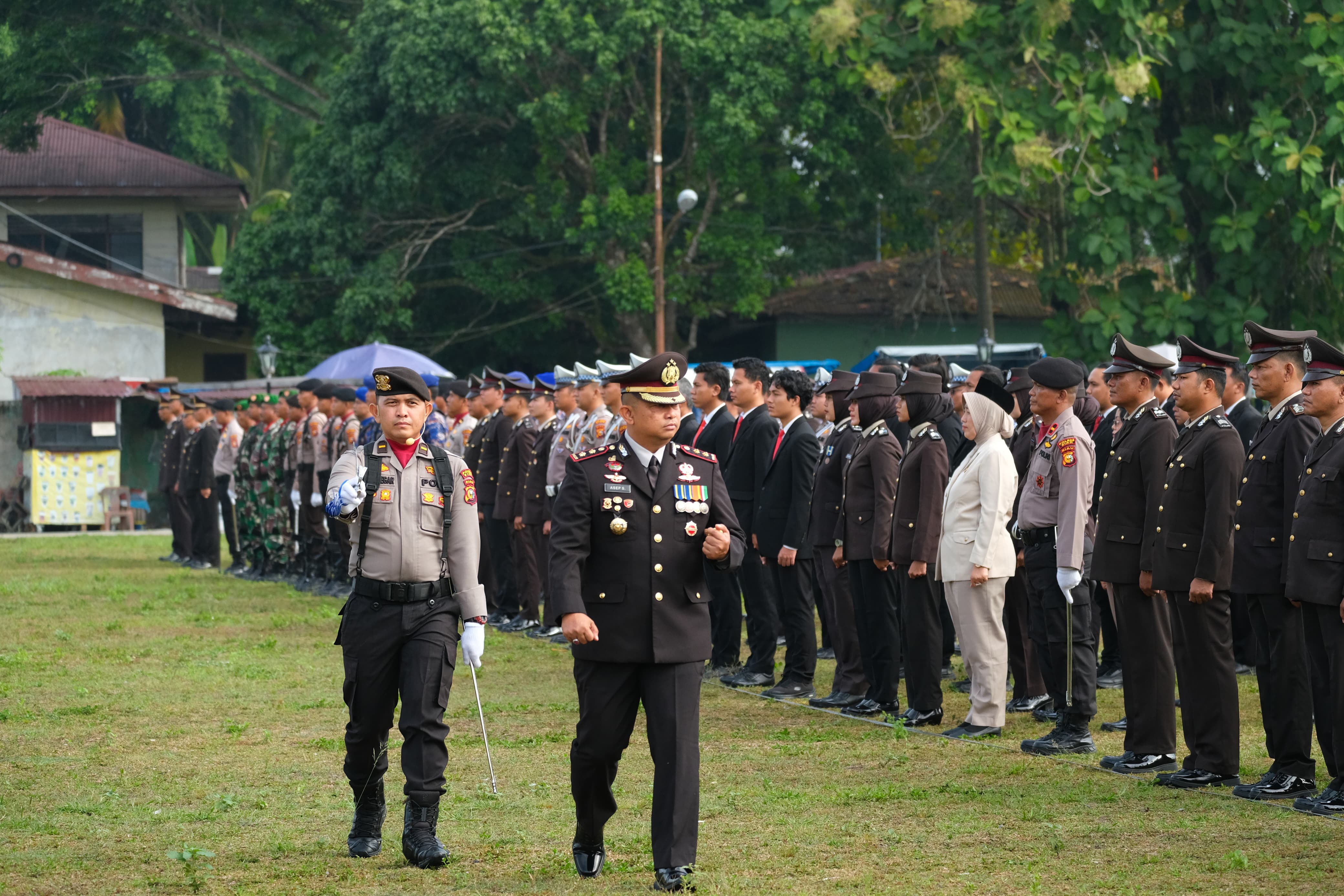 AKBP Asep Sujarwadi Pimpin Upacara Peringatan Hari Bhayangkara ke-78 di Siak