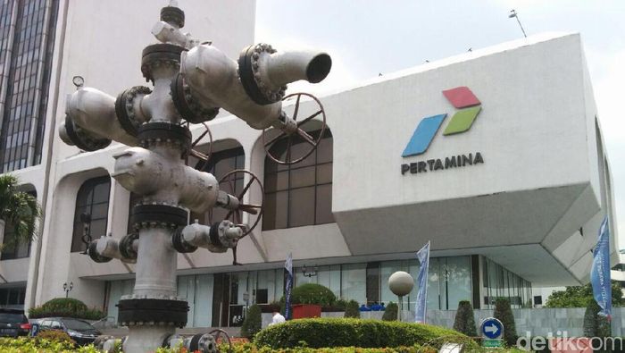Dikabarkan Ikut Capres Prabowo ke Brunei, Petinggi Pertamina Dinonaktifkan?