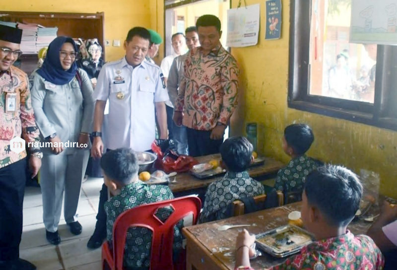 Pencanangan Makan Bergizi di Kampar Kiri