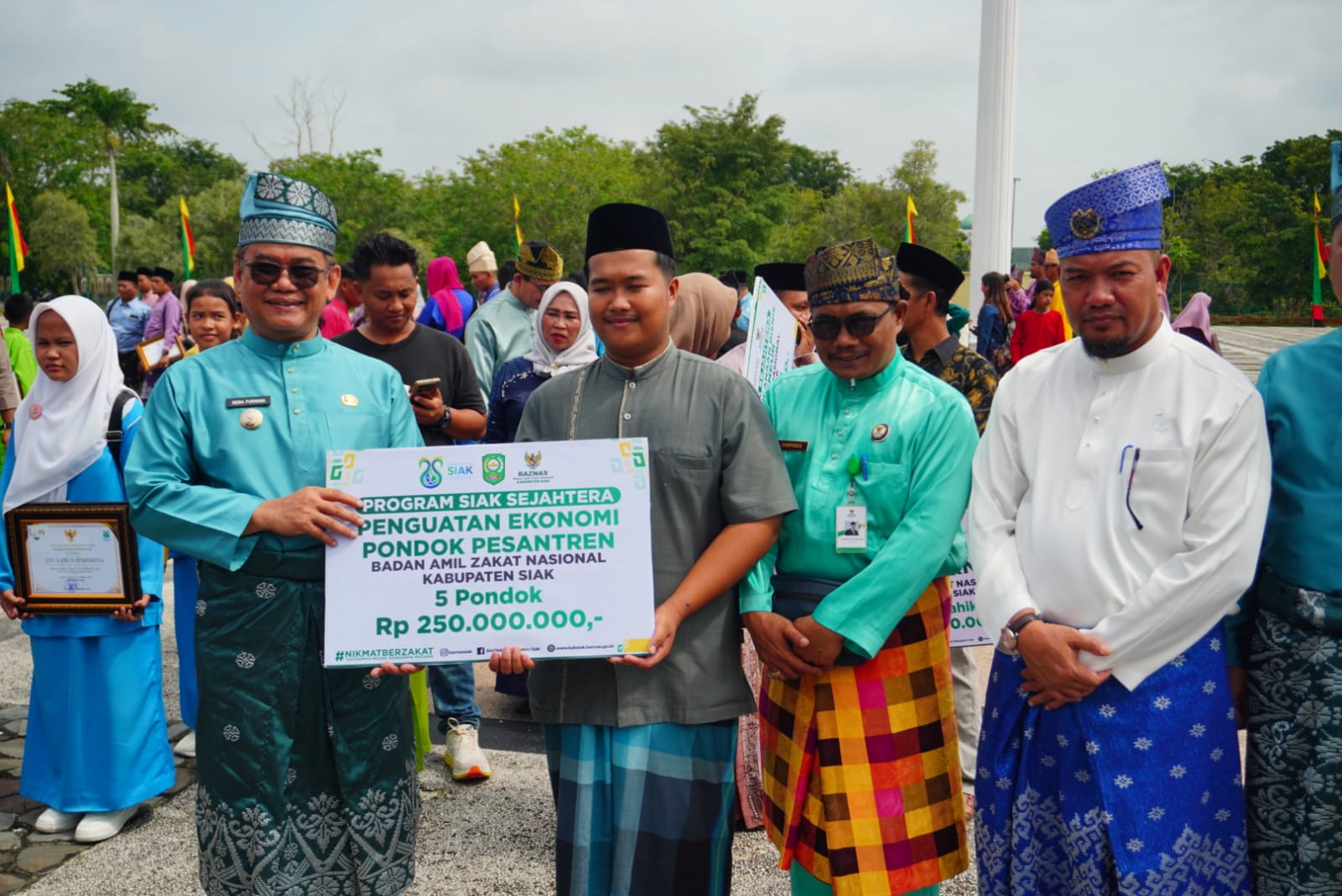 HUT ke-25 Siak, Baznas Siak Salurkan Bantuan ke 717 Mustahik