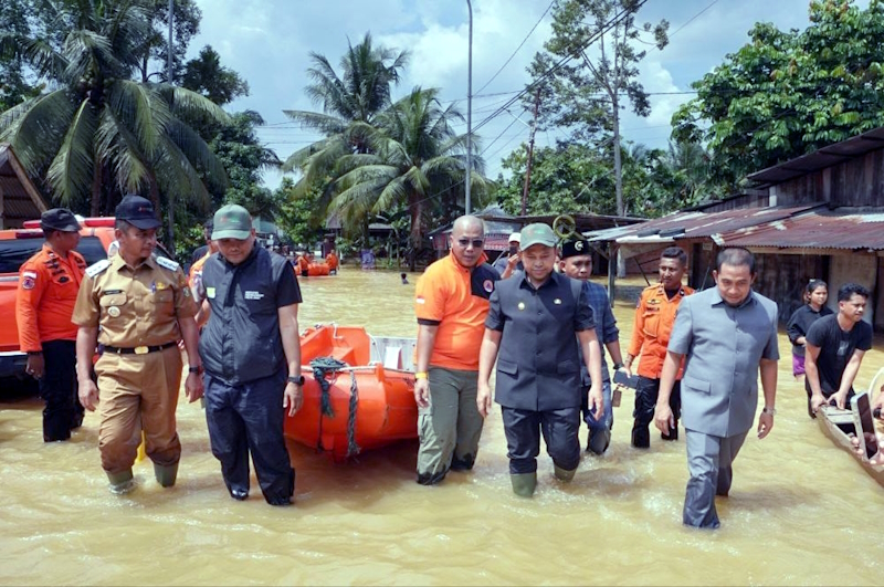 Gubernur Riau Abdul Wahid Turun Tangan untuk Warga Terdampak Banjir